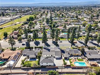 18221 Chatsworth A, Northridge, CA 91326