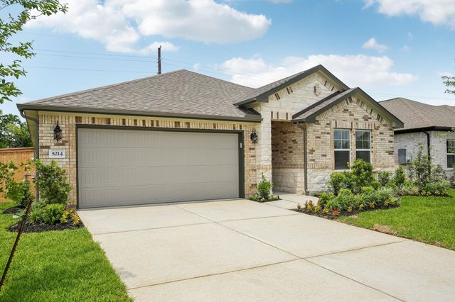 5214 Harvest Season Lane, Pearland, TX 77584