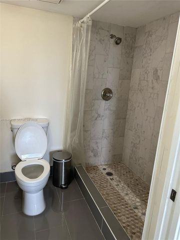 2240 N Cypress Bend Dr 805, Pompano Beach, FL 33069