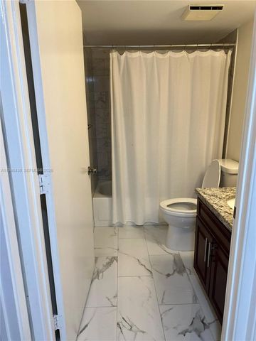 2240 N Cypress Bend Dr 805, Pompano Beach, FL 33069