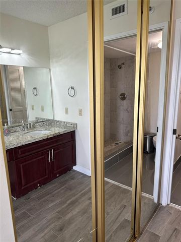 2240 N Cypress Bend Dr 805, Pompano Beach, FL 33069