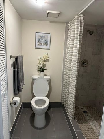 2240 N Cypress Bend Dr 805, Pompano Beach, FL 33069