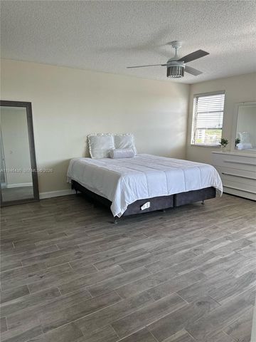 2240 N Cypress Bend Dr 805, Pompano Beach, FL 33069