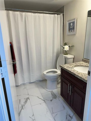 2240 N Cypress Bend Dr 805, Pompano Beach, FL 33069