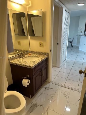 2240 N Cypress Bend Dr 805, Pompano Beach, FL 33069