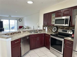 2240 N Cypress Bend Dr 805, Pompano Beach, FL 33069