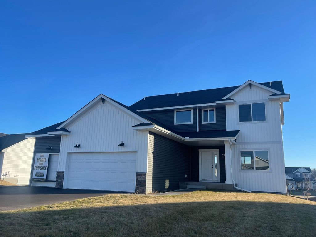 6664 Heritage Avenue, Lino Lakes, MN 55038