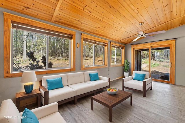 N7726 Wendlick Road, Pardeeville, WI 53954