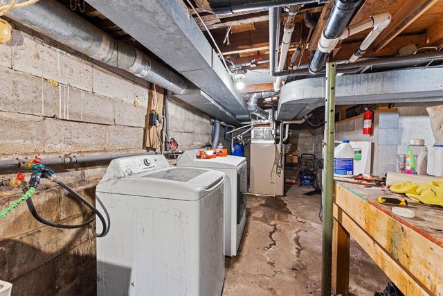 N7726 Wendlick Road, Pardeeville, WI 53954