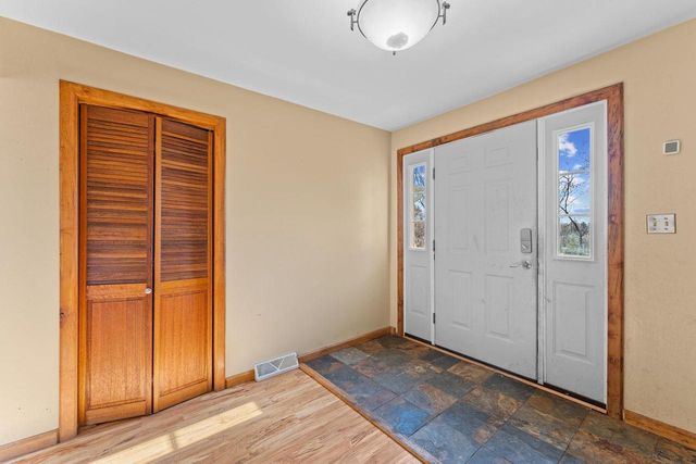 N7726 Wendlick Road, Pardeeville, WI 53954