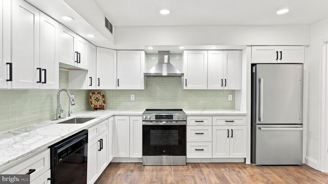 10 ASPEN, New Hope, PA 18938