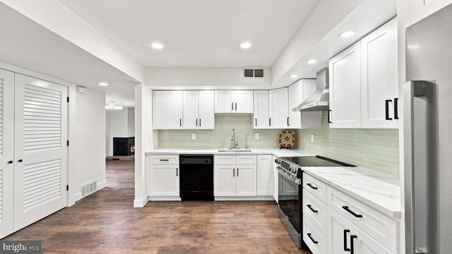 10 ASPEN, New Hope, PA 18938