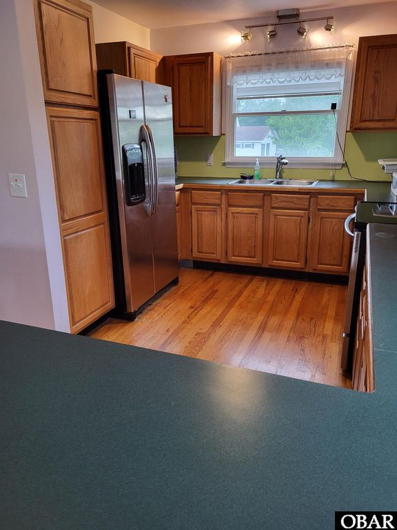 Image 6 of property listing at 4101 Tarkle Ridge Drive, Kitty Hawk, NC 27949