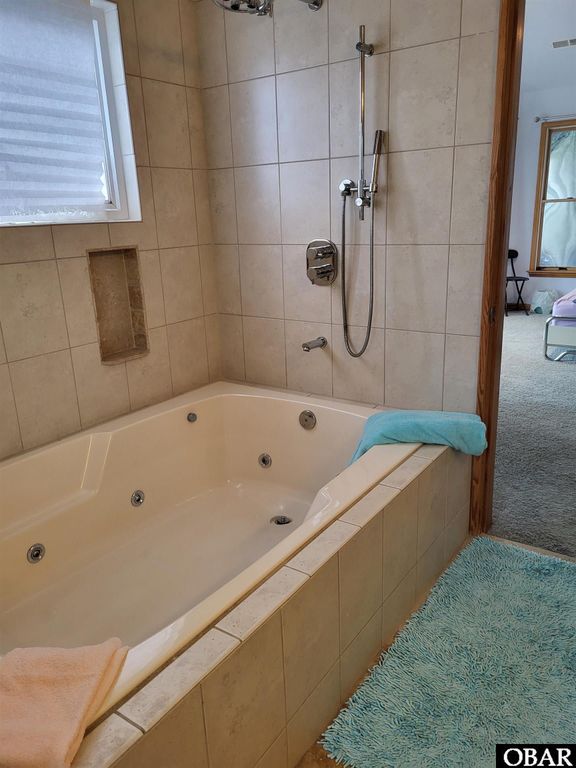 Image 10 of property listing at 4101 Tarkle Ridge Drive, Kitty Hawk, NC 27949