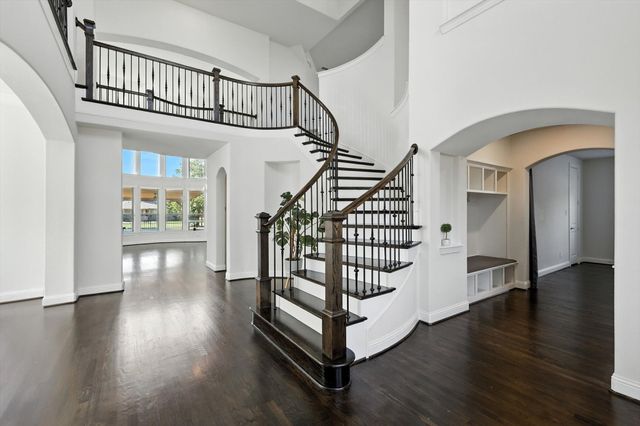 2839 Terrosa Drive, Grand Prairie, TX 75054