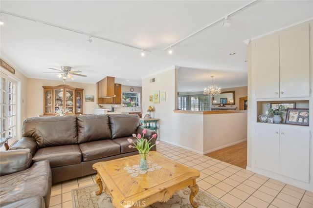 27971 Featherstar, Saugus, CA 91350