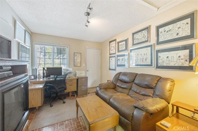 27971 Featherstar, Saugus, CA 91350