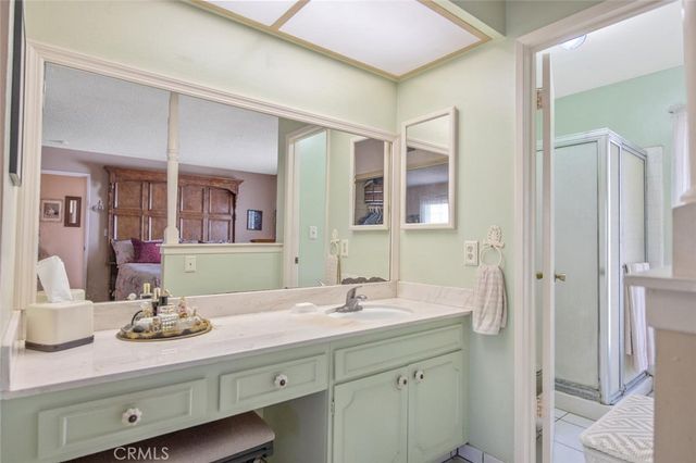 27971 Featherstar, Saugus, CA 91350