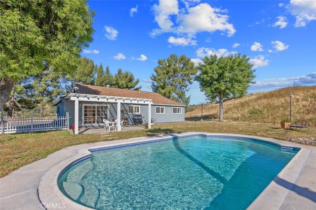 27971 Featherstar, Saugus, CA 91350