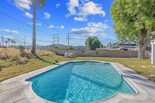 27971 Featherstar, Saugus, CA 91350