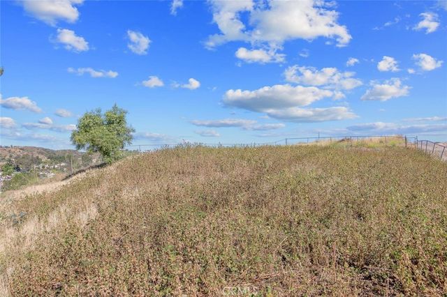 27971 Featherstar, Saugus, CA 91350