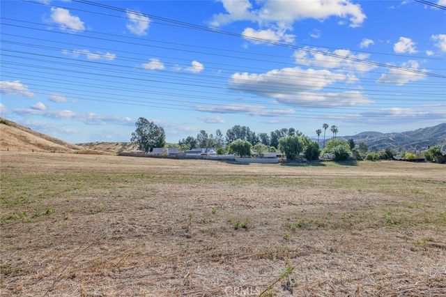 27971 Featherstar, Saugus, CA 91350