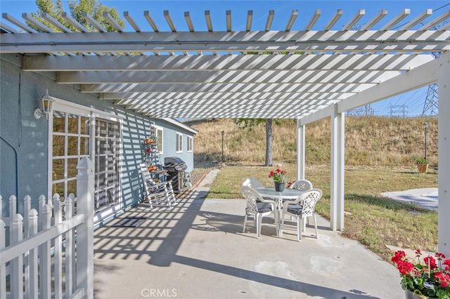 27971 Featherstar, Saugus, CA 91350