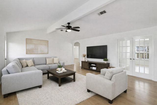 8006 Distant Harbor Road, Baytown, TX 77523