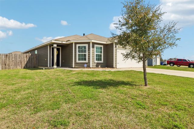 8006 Distant Harbor Road, Baytown, TX 77523