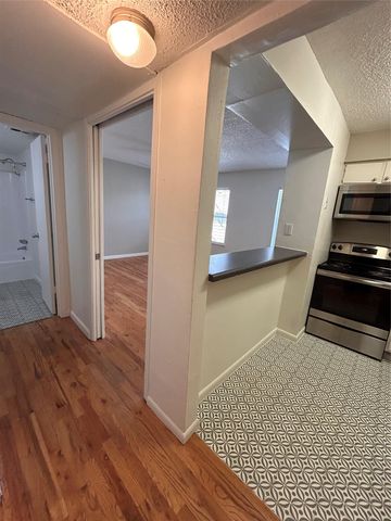 808 Winflo DR 206, Austin, TX 78703