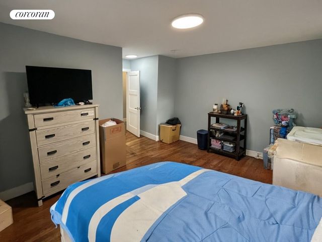 180 Van Cortlandt Park S Apt 5J, New York City, NY 10463