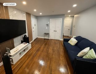 180 Van Cortlandt Park S Apt 5J, New York City, NY 10463