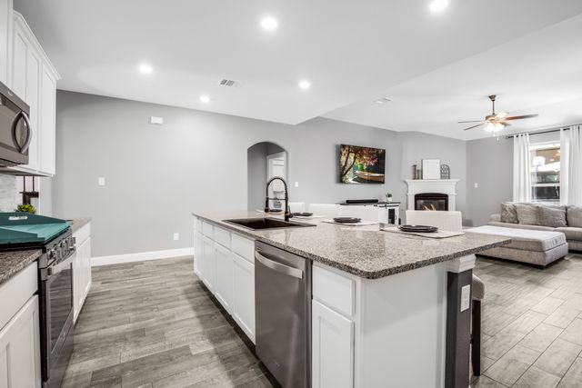 2801 Cerro Ranch Road, Aubrey, TX 76227