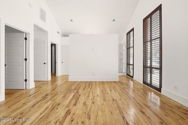 256 S Hite Ave, Louisville, KY 40206