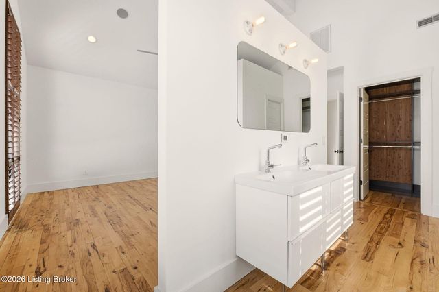 256 S Hite Ave, Louisville, KY 40206