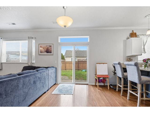 3717 RIVIERA, Eugene, OR 97402