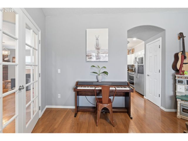 3717 RIVIERA, Eugene, OR 97402