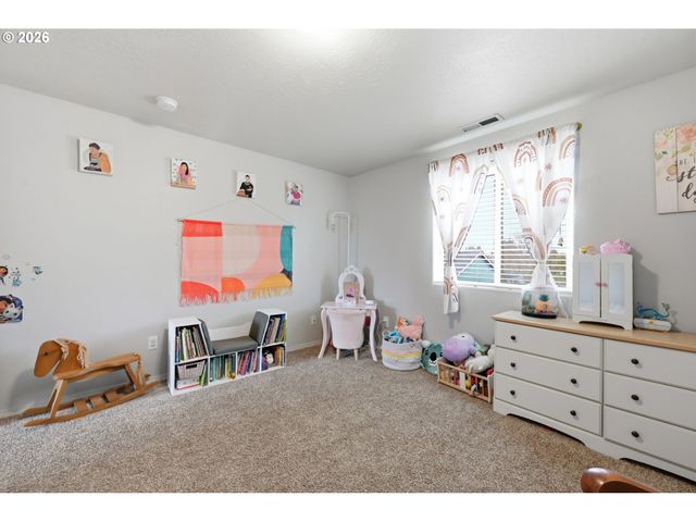 3717 RIVIERA, Eugene, OR 97402