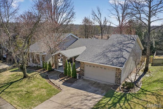 1989 Cedarmill Drive, Chesterfield, MO 63017