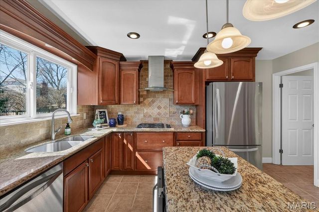 1989 Cedarmill Drive, Chesterfield, MO 63017