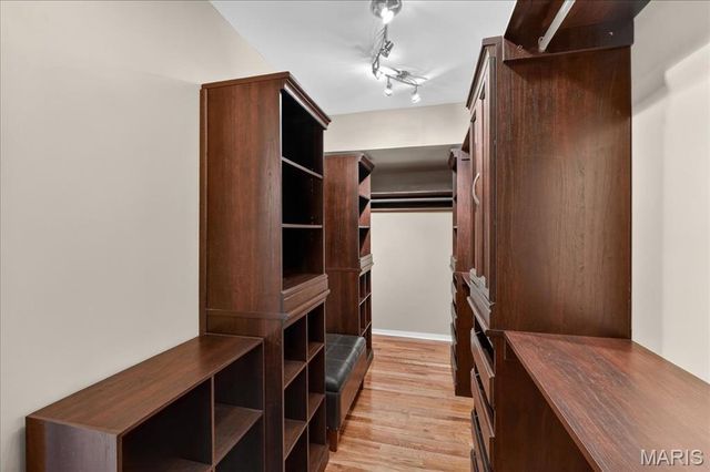 1989 Cedarmill Drive, Chesterfield, MO 63017