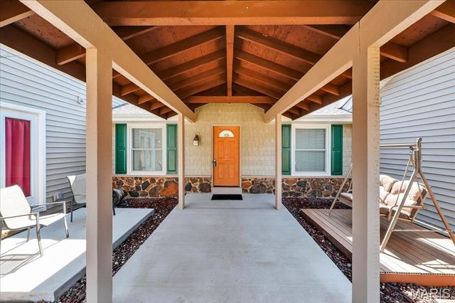 1989 Cedarmill Drive, Chesterfield, MO 63017