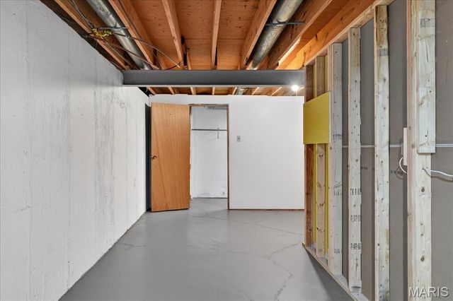 1989 Cedarmill Drive, Chesterfield, MO 63017