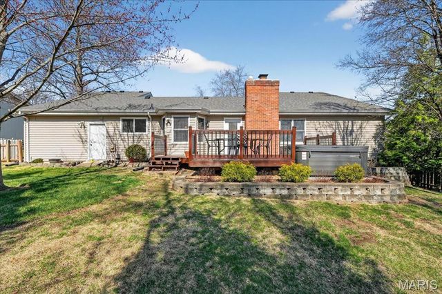 1989 Cedarmill Drive, Chesterfield, MO 63017