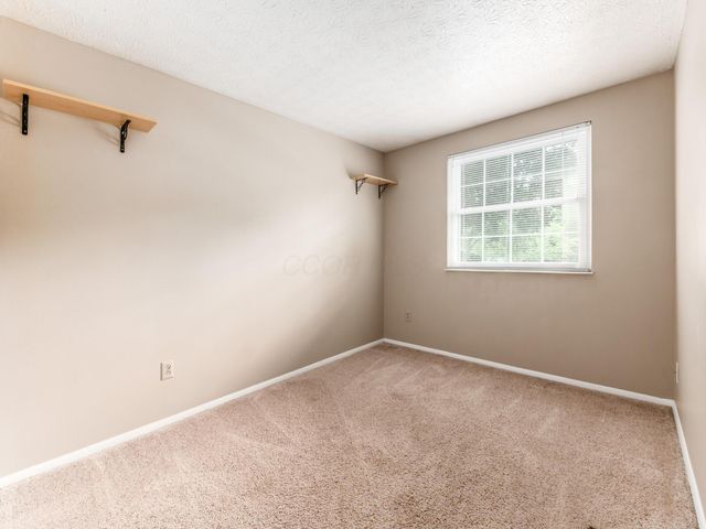 7333 Schoolcraft Lane, Columbus, OH 43235