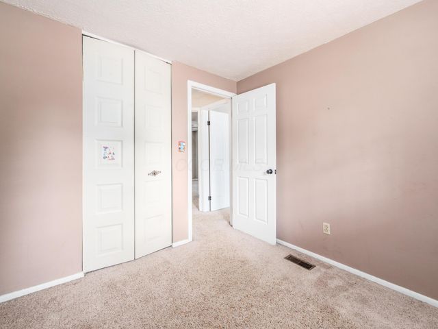 7333 Schoolcraft Lane, Columbus, OH 43235
