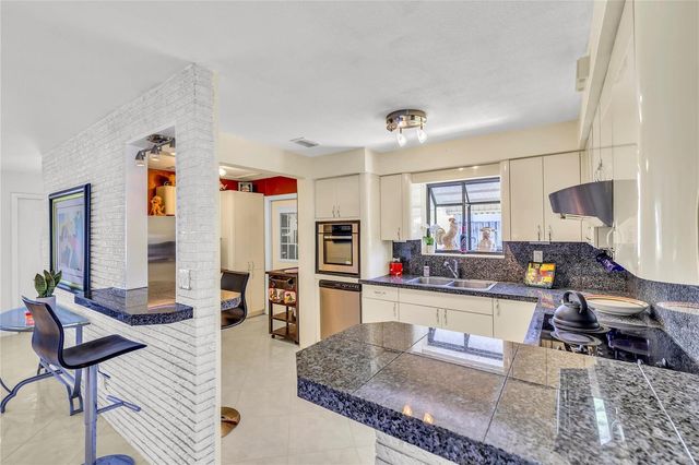 1961 NE 31ST Street, Lighthouse Point, FL 33064