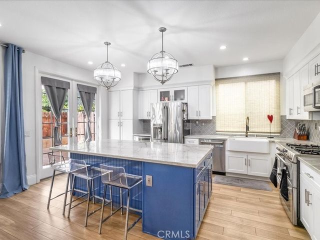 22821 Oak Knoll, Carson, CA 90745