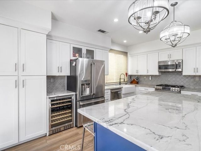22821 Oak Knoll, Carson, CA 90745