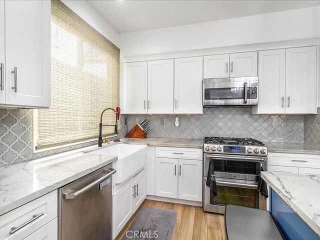 22821 Oak Knoll, Carson, CA 90745